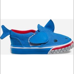 Shark Vans size 7